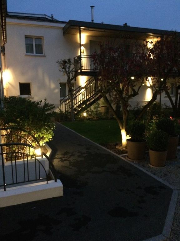 Hotel Jardin Le Pasteur Châlons-en-Champagne Eksteriør billede