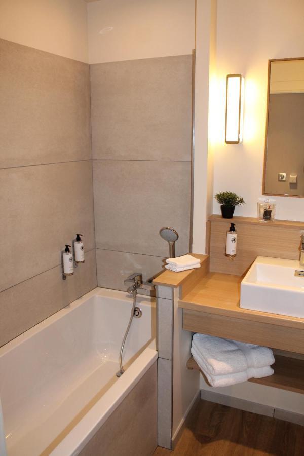 Hotel Jardin Le Pasteur Châlons-en-Champagne Eksteriør billede