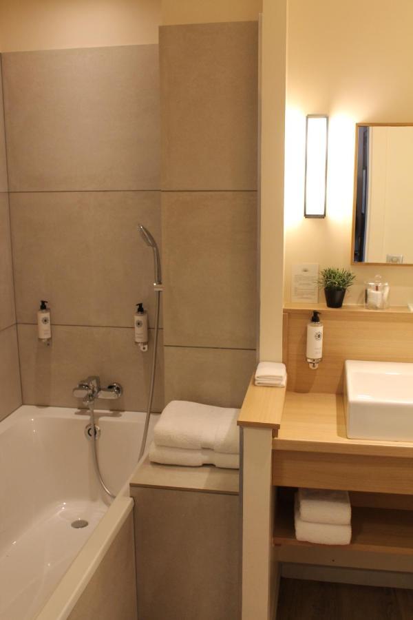 Hotel Jardin Le Pasteur Châlons-en-Champagne Eksteriør billede