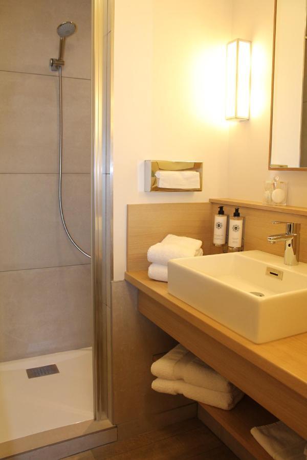 Hotel Jardin Le Pasteur Châlons-en-Champagne Eksteriør billede